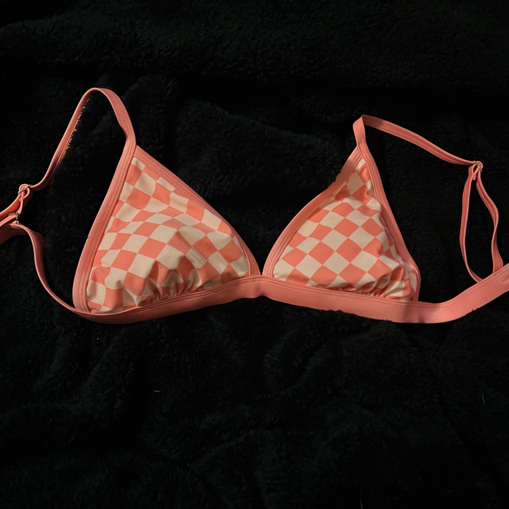 Small pink bathing suit top with pink checkerboard, from Kona sol , this is new